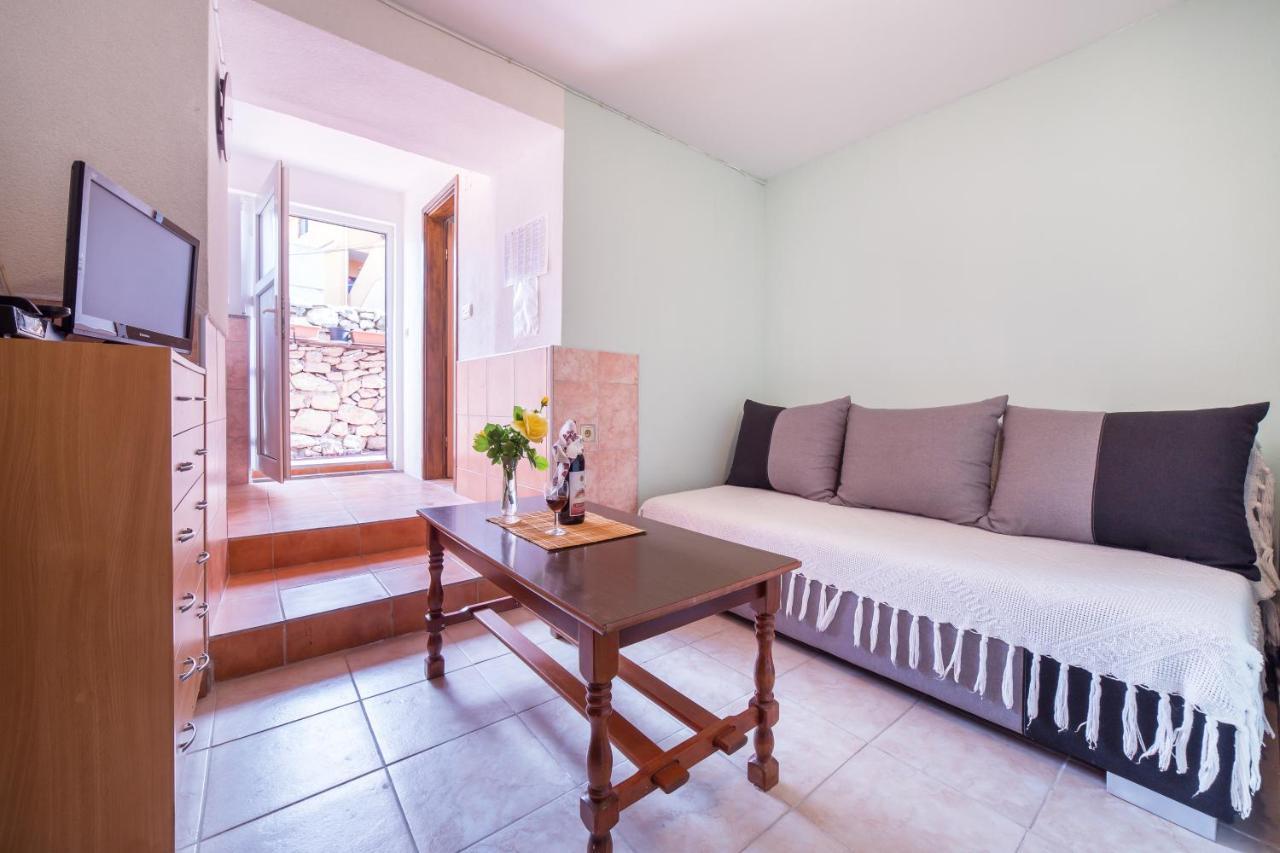 Apartment Mika Vodice Luaran gambar