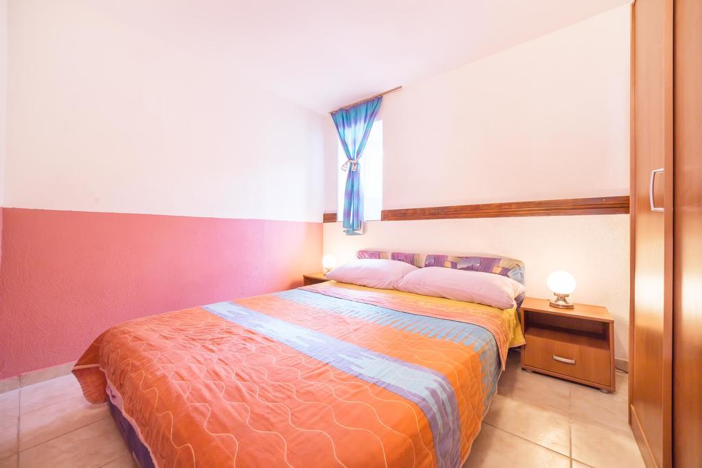 Apartment Mika Vodice Luaran gambar